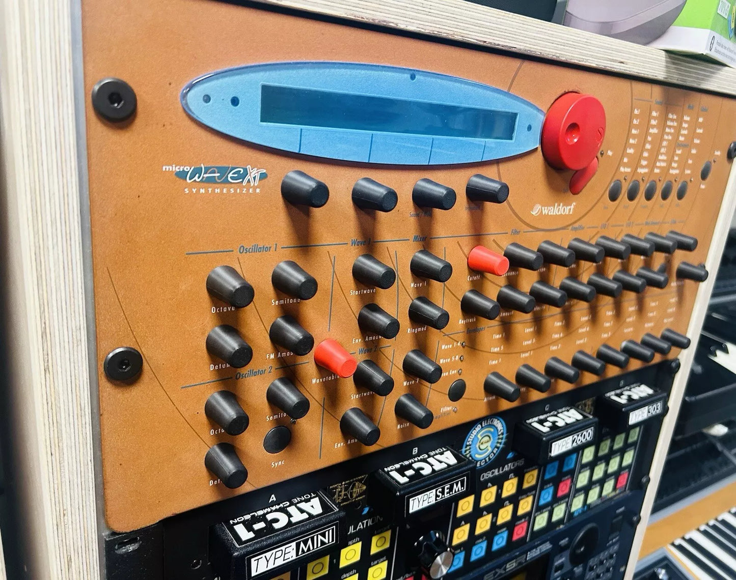 Set Of Waldorf Microwave XT Charcoal (42) And Red (2) Knobs image 3